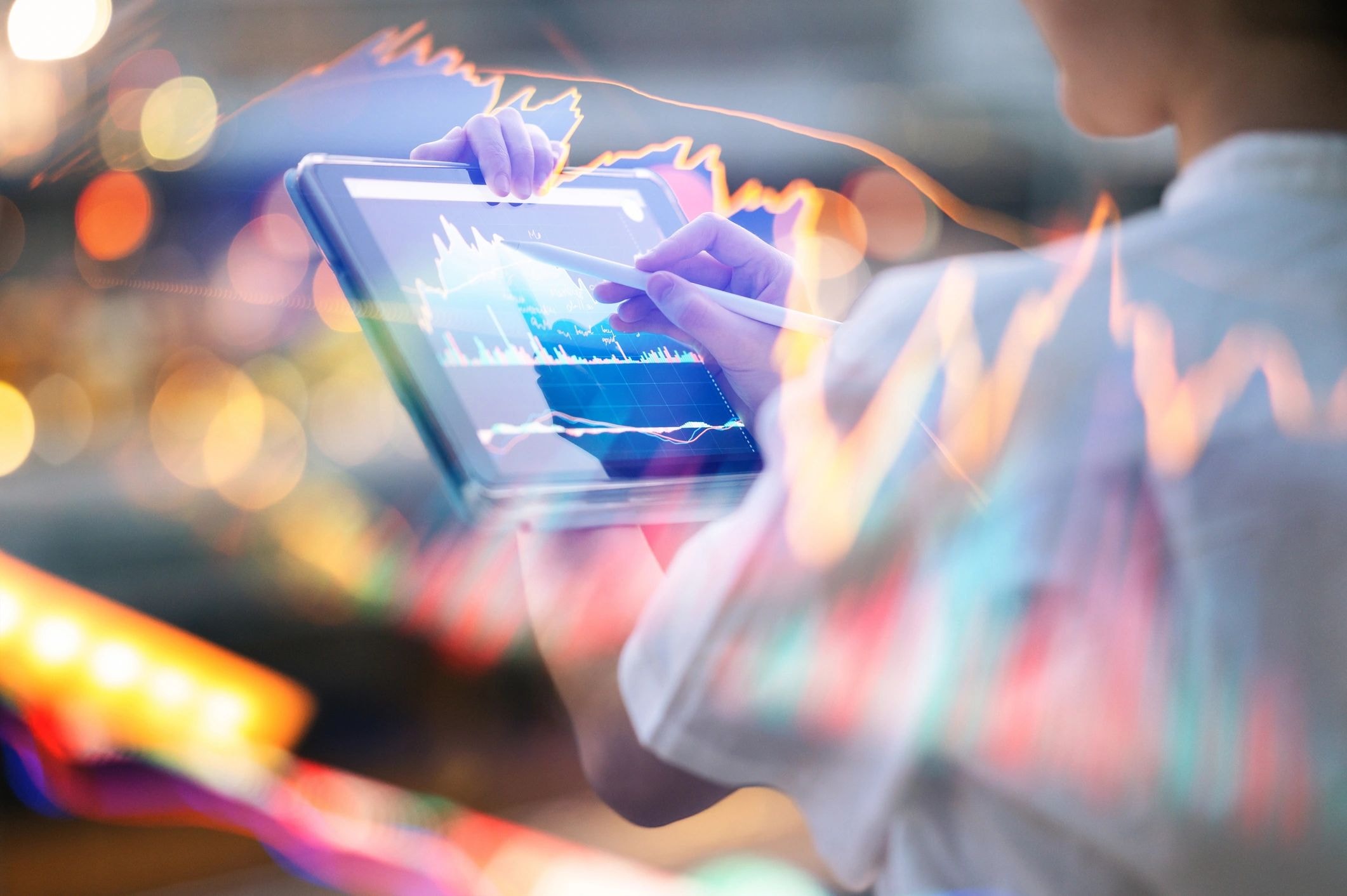 Laptop with financial trading risk management